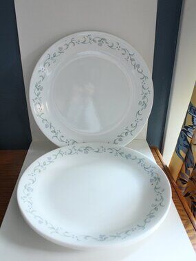 Country Cottage Corelle Set of 4 Dinner Plates